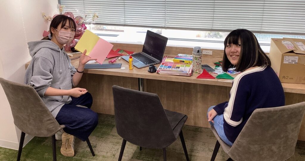 生徒広報スタッフとして活動
