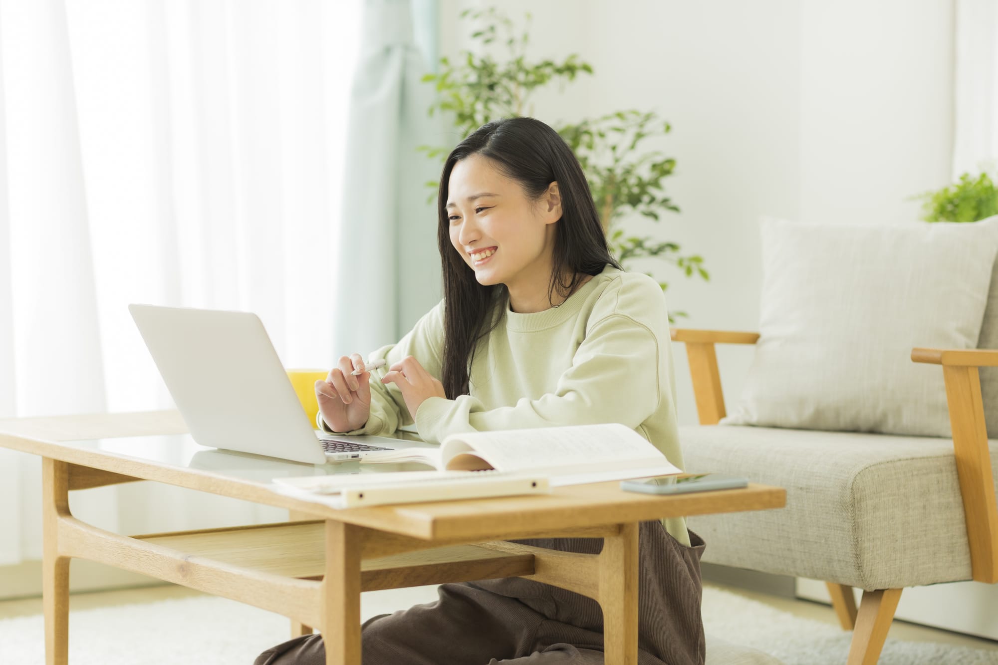 通信制高校の授業ってどうなの？仕組みや内容、学び直しまで徹底解説