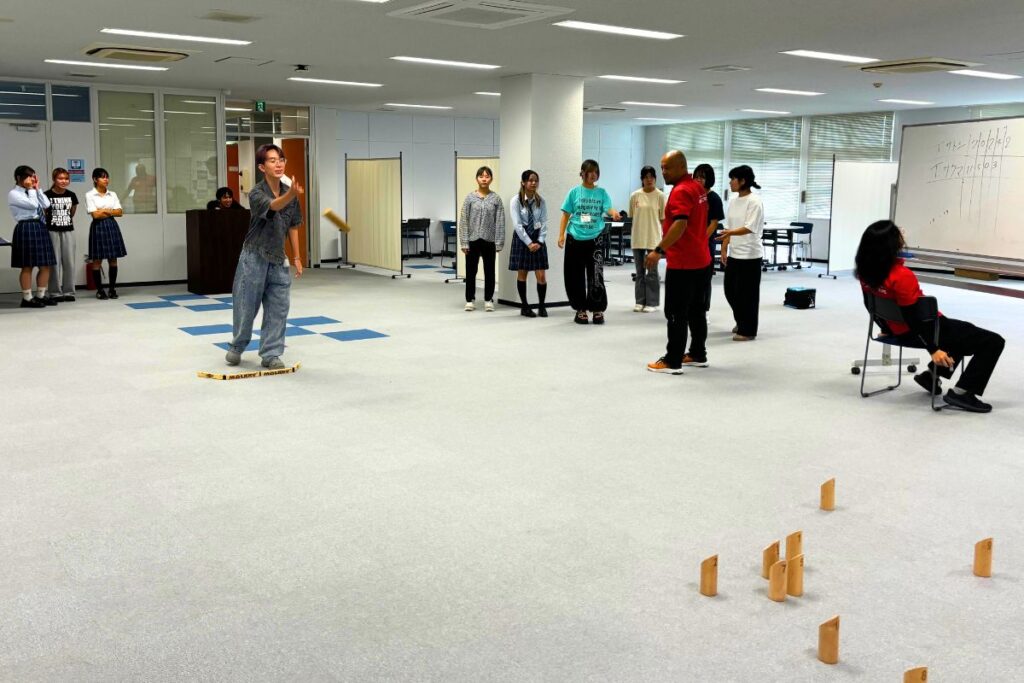 秋のオープンキャンパスフェスティバル 石垣島キャンパス会場 体育授業体験(モルック)